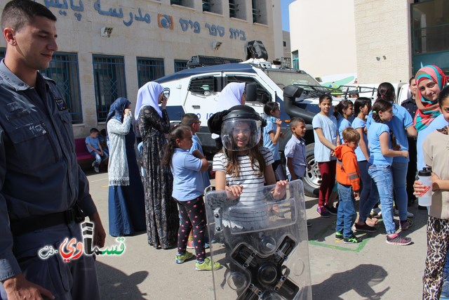 كفرقاسم – فيديو: طلاب مدرسة الزهراء في يوم ارشادي توعوي للأمان بمشاركة الشرطة الجماهيرية ومركز بقاء الطبي 